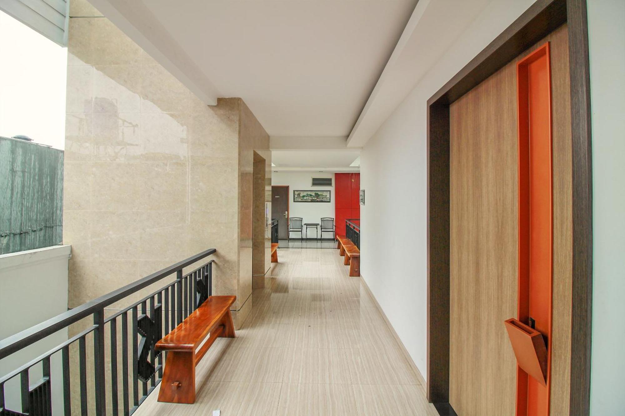 คอลเลคชั่น โอ 10 สวีท การีนา บันดุง Hotel ภายนอก รูปภาพ