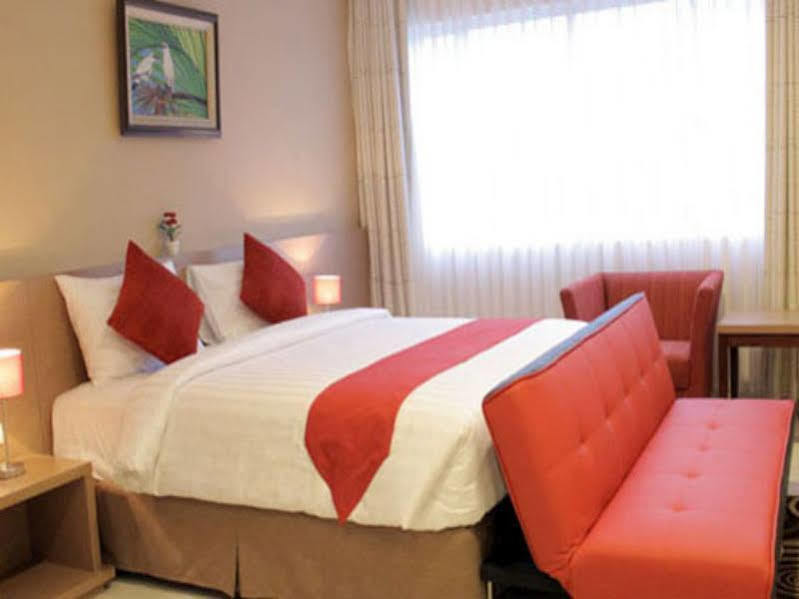 คอลเลคชั่น โอ 10 สวีท การีนา บันดุง Hotel ภายนอก รูปภาพ