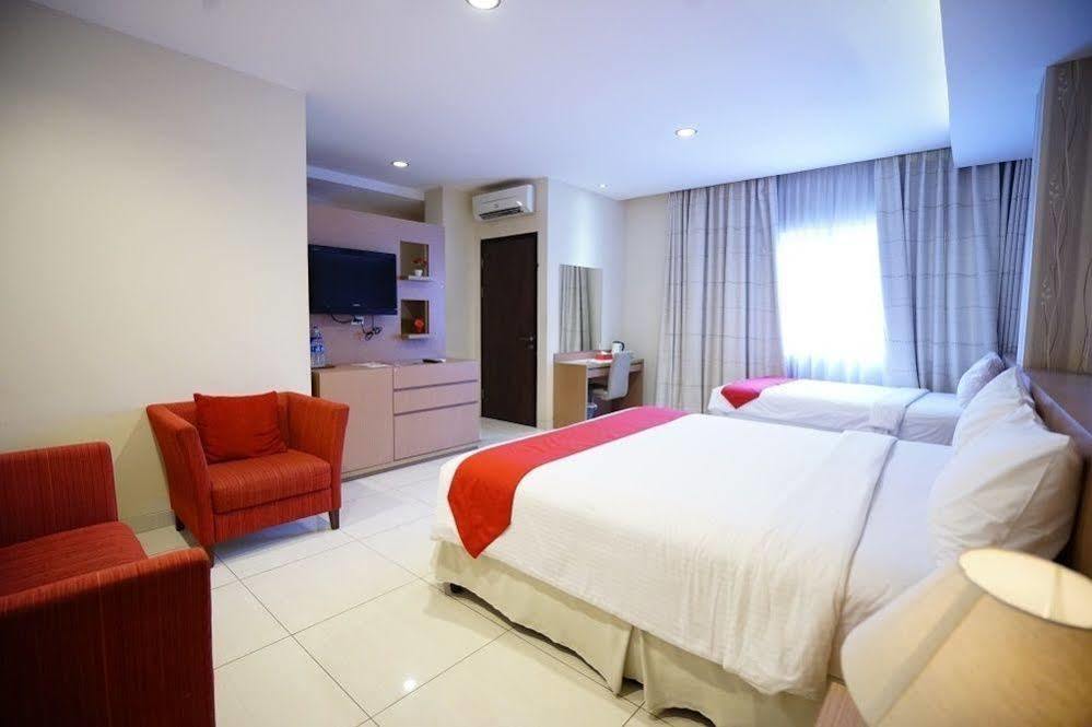 คอลเลคชั่น โอ 10 สวีท การีนา บันดุง Hotel ภายนอก รูปภาพ