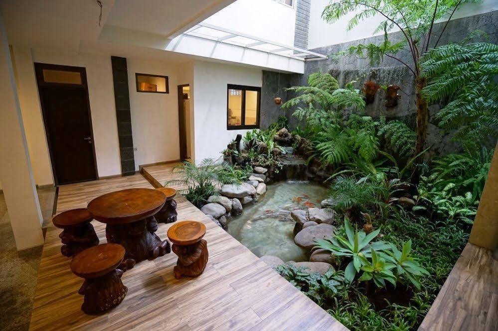 คอลเลคชั่น โอ 10 สวีท การีนา บันดุง Hotel ภายนอก รูปภาพ